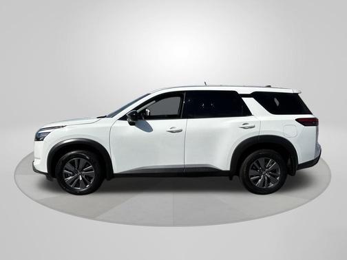 2024 Nissan Pathfinder S