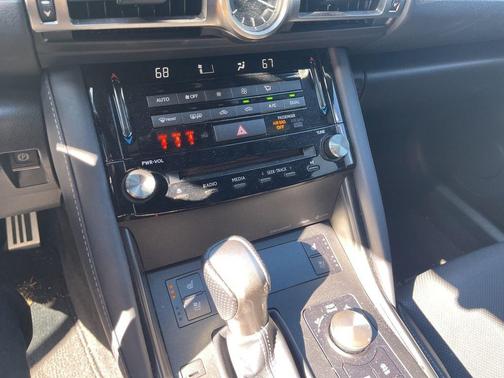 2022 Lexus IS 350 F Sport