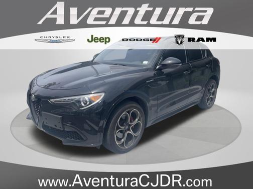 Vulcano Black Metallic 2022 Alfa Romeo Stelvio Veloce