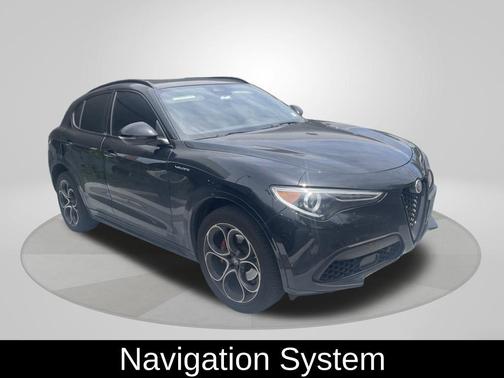 Vulcano Black Metallic 2022 Alfa Romeo Stelvio Veloce