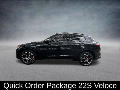 Vulcano Black Metallic 2022 Alfa Romeo Stelvio Veloce