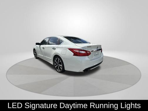 2016 Nissan Altima 2.5 SR