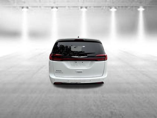 Bright White Clearcoat 2023 Chrysler Pacifica Touring-L