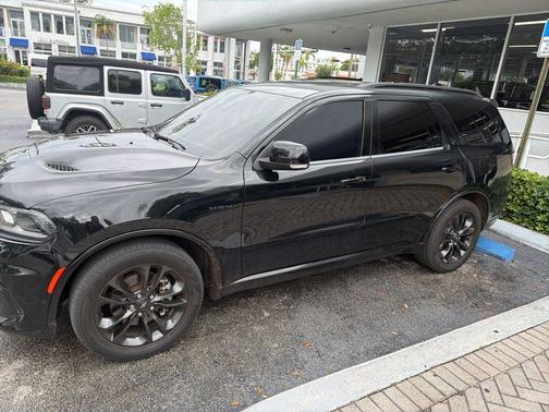 DB Black Crystal Clearcoat 2023 Dodge Durango R/T