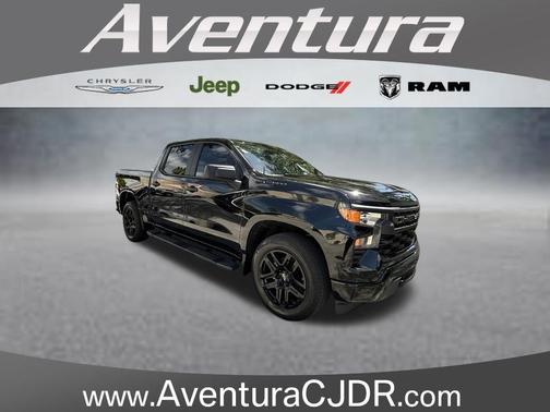 Black 2022 Chevrolet Silverado 1500 Custom