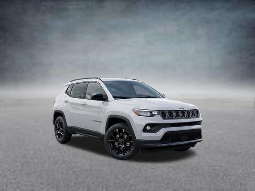 Bright White Clearcoat 2026 Jeep Compass Latitude