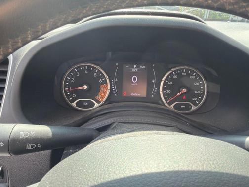 Omaha Orange Clearcoat 2020 Jeep Renegade Latitude