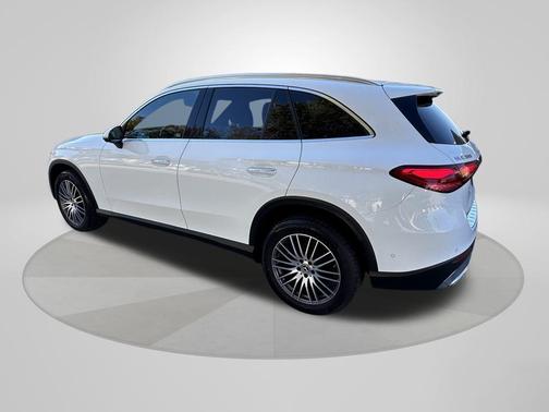 2023 Mercedes-Benz GLC 300 Base 4MATIC