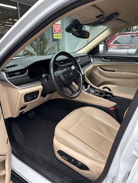 Bright White Clearcoat 2022 Jeep Grand Cherokee L Limited