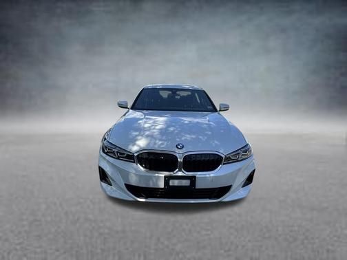 White Metallic 2025 BMW 330 i xDrive