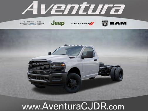 Bright White Clearcoat 2026 RAM 3500 Tradesman/Big Horn