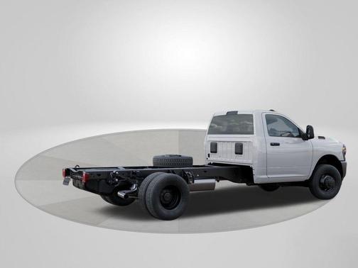 Bright White Clearcoat 2026 RAM 3500 Tradesman/Big Horn