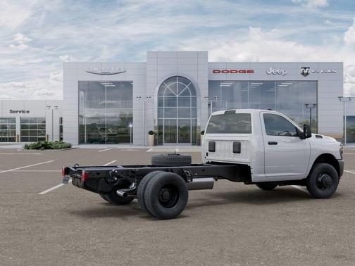 Bright White Clearcoat 2026 RAM 3500 Tradesman/Big Horn