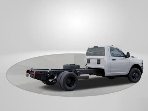 Bright White Clearcoat 2026 RAM 3500 Tradesman/Big Horn