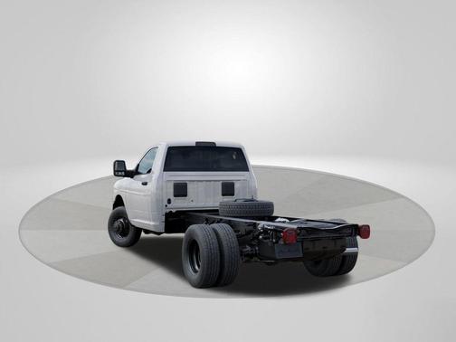 Bright White Clearcoat 2026 RAM 3500 Tradesman/Big Horn