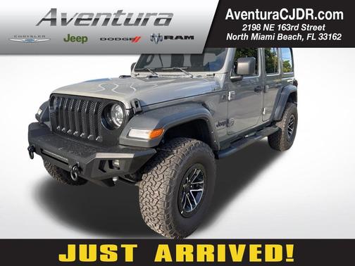 Sting Gray Clearcoat 2023 Jeep Wrangler Sport