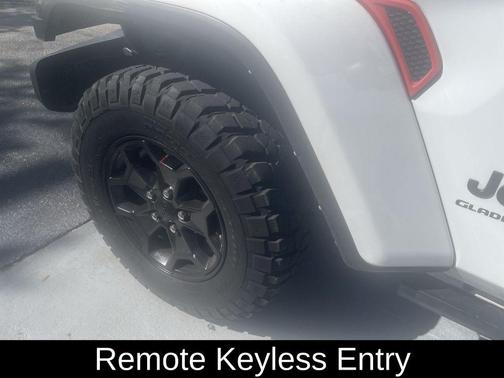 2023 Jeep Gladiator Sport