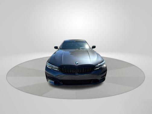 2019 BMW 330 i xDrive