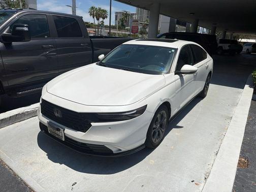 Platinum White Pearl 2024 Honda Accord Hybrid EX-L