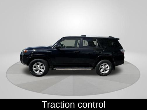 Midnight Black Metallic 2019 Toyota 4Runner SR5