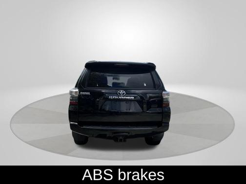 Midnight Black Metallic 2019 Toyota 4Runner SR5