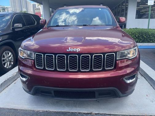 Velvet Red Pearlcoat 2017 Jeep Grand Cherokee Laredo
