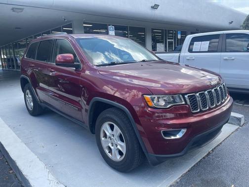 Velvet Red Pearlcoat 2017 Jeep Grand Cherokee Laredo