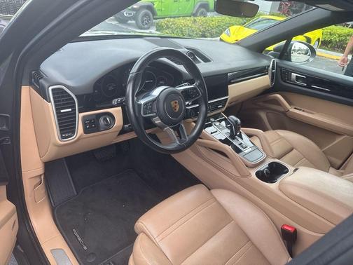 2021 Porsche Cayenne AWD