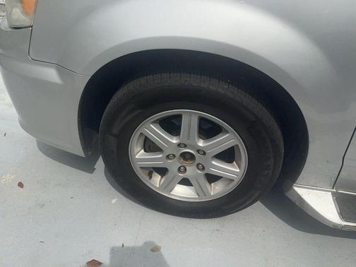 2011 Chrysler Town & Country Touring