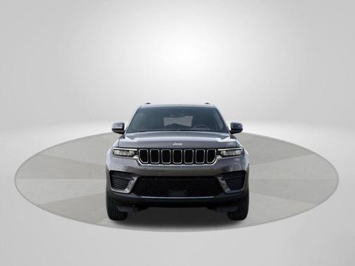 Metallic 2026 Jeep Grand Cherokee Laredo X