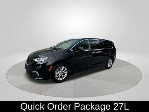 2024 Chrysler Pacifica Touring-L