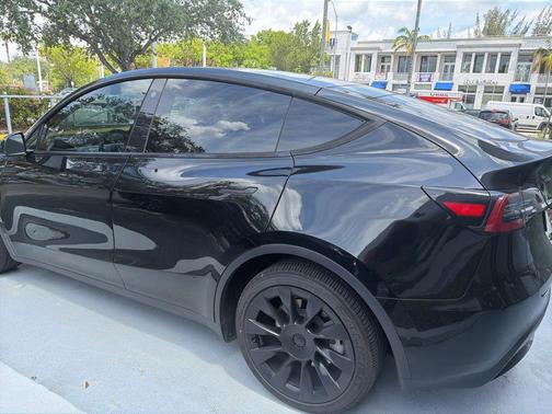 Black 2021 Tesla Model Y Long Range