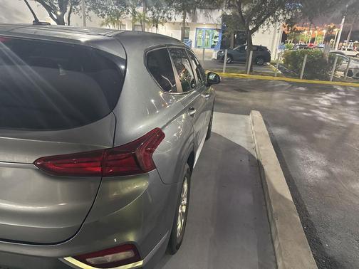 2019 Hyundai SANTA FE 2.4 SE
