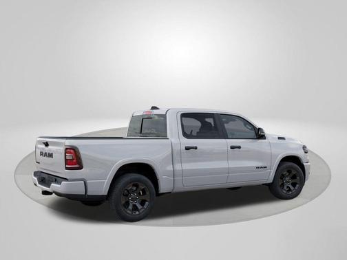 Bright White Clearcoat 2026 RAM 1500 Big Horn/Lone Star