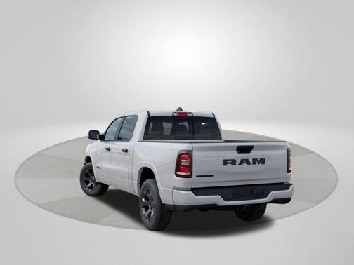 Bright White Clearcoat 2026 RAM 1500 Big Horn/Lone Star