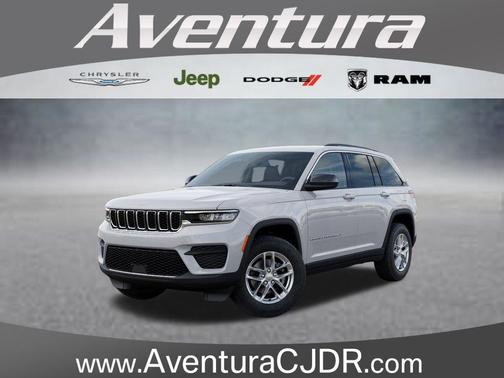 Bright White Clearcoat 2026 Jeep Grand Cherokee Laredo X