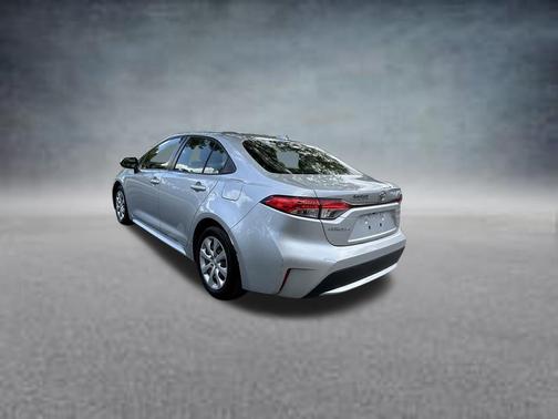 Classic Silver Metallic 2022 Toyota Corolla LE