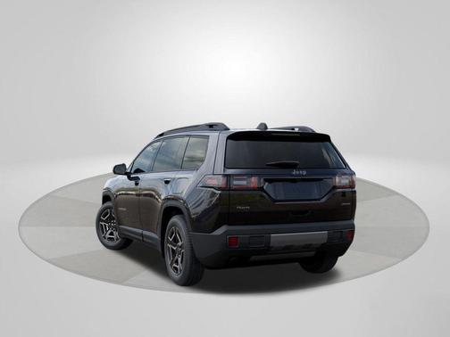 Diamond Black 2026 Jeep Cherokee LAREDO/LIMITED