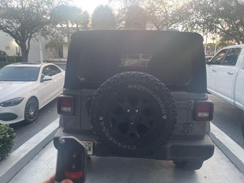 2021 Jeep Wrangler Unlimited Sport