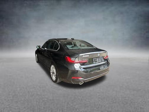 Black Sapphire Metallic 2025 BMW 330 i