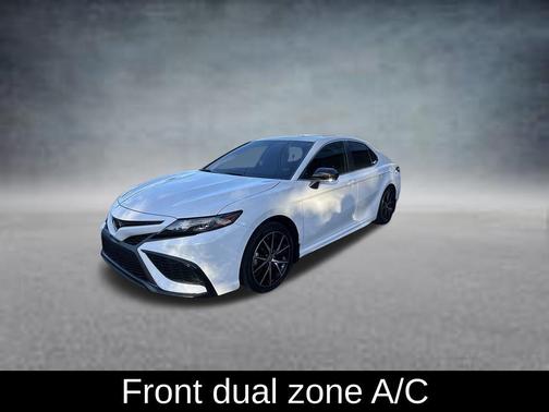 Ice 2024 Toyota Camry SE