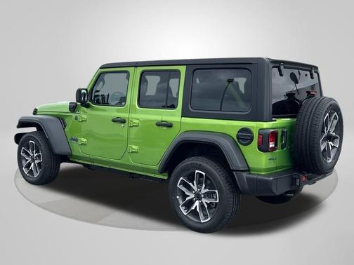 2025 Jeep Wrangler 4xe Sport