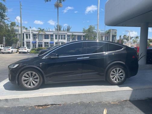 2018 Tesla Model X 75D