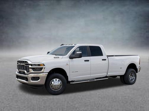 Bright White Clearcoat 2026 RAM 3500 Big Horn