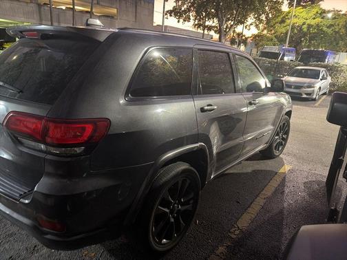 2017 Jeep Grand Cherokee Altitude