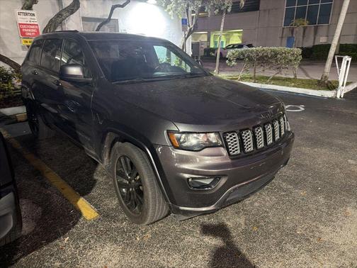 2017 Jeep Grand Cherokee Altitude