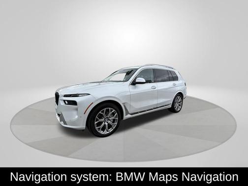 White 2025 BMW X7 xDrive40i
