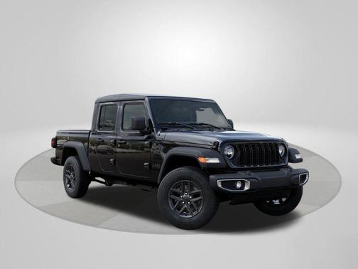 Black Clearcoat 2026 Jeep Gladiator Sport
