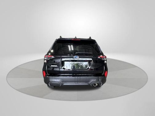 Crystal Black Silica 2025 Subaru Forester Limited