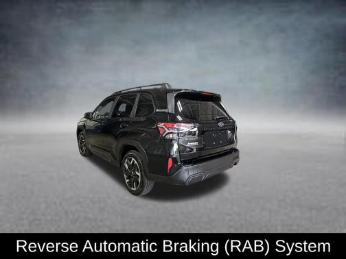 Crystal Black Silica 2025 Subaru Forester Limited